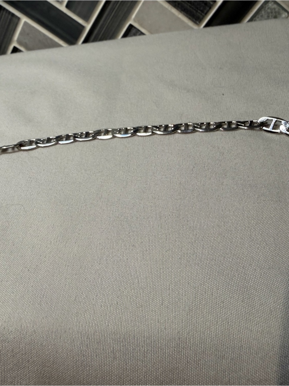 14 kt white gold filled 7” Figaro bracelet 5.25 g 5.7mm